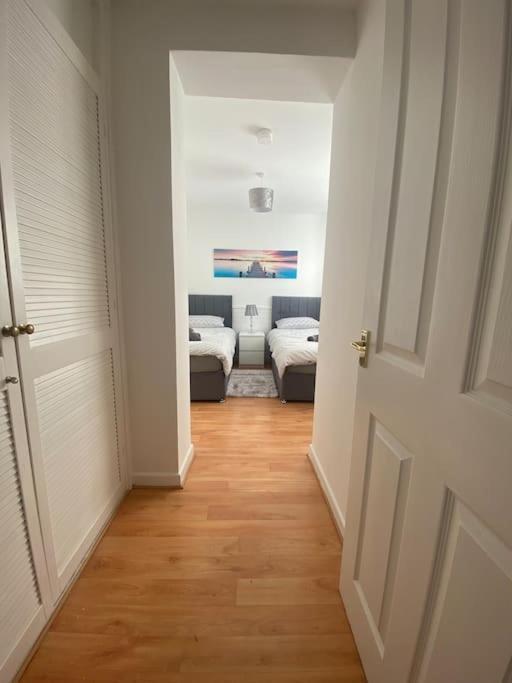 Modern Two Bed House Close To City Centre 贝尔法斯特 外观 照片